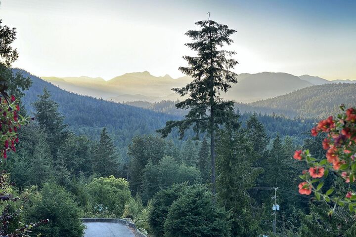 Property Photo:  555 Roocroft Lane  BC V0N 1G2 