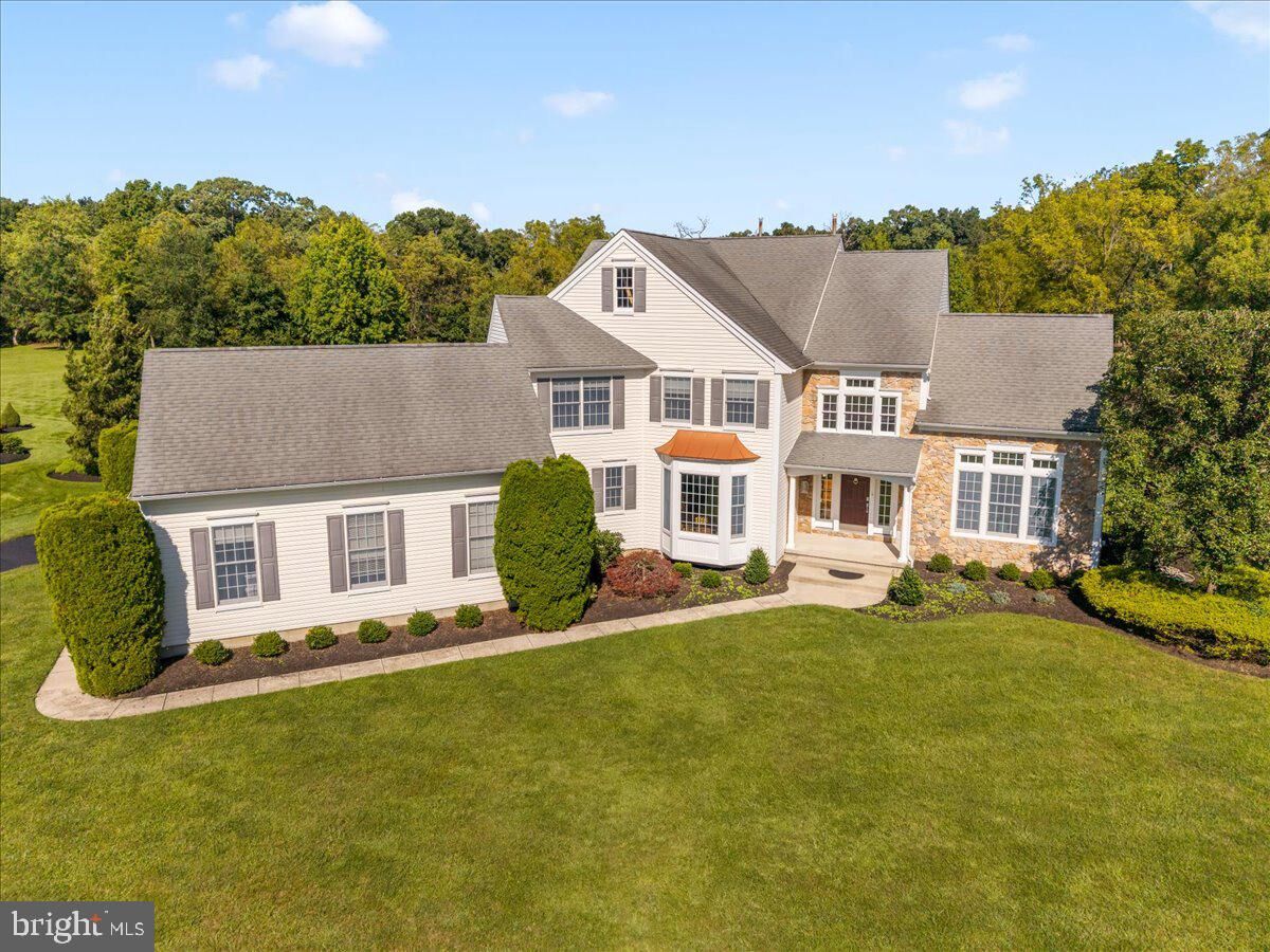 Property Photo:  18 Sunflower Circle  NJ 08048 