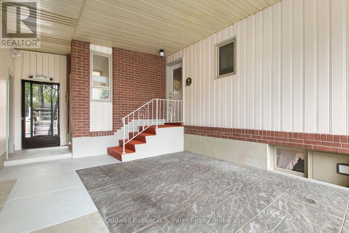 Photo de la propriété: 105 Queen Street ON N4G 3H4