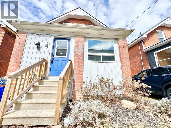 Property Photo:  280 Douro Street  ON N5A 3S5 