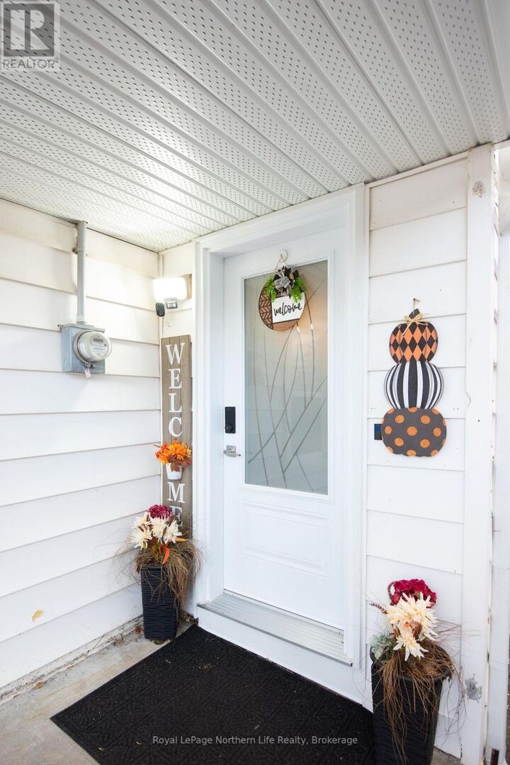 Property Photo:  133 Princess Street East  ON P1B 1P8 