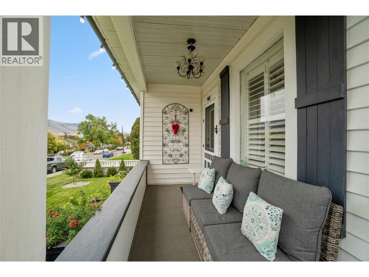 Property Photo:  905 Munro Street  BC V2C 3G2 