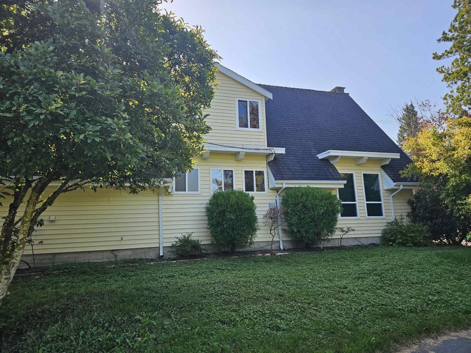 Property Photo:  19850 48 Avenue  BC V3A 3L1 