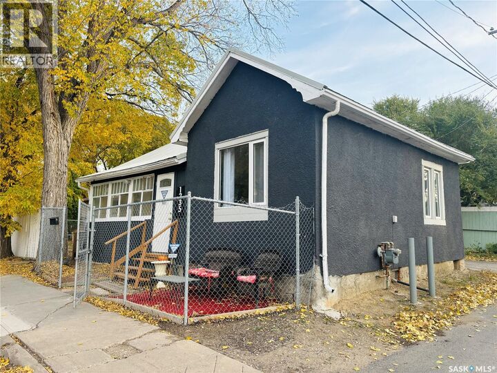 Photo de la propriété:  1235 12th Avenue  SK S4P 0L2 