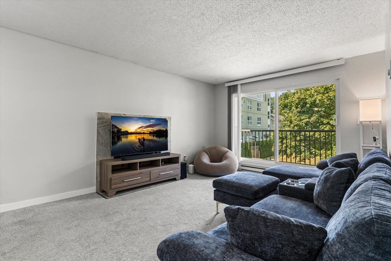 Property Photo:  45598 McIntosh Drive 111  BC V2P 7J3 