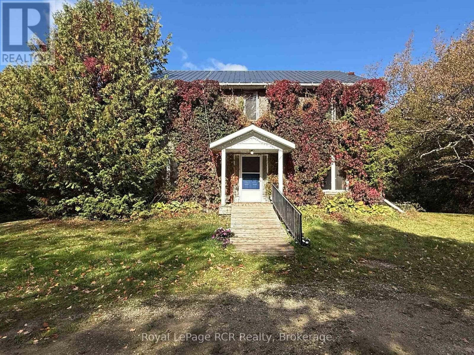 Property Photo:  204470 Highway 26  ON N4K 5W4 