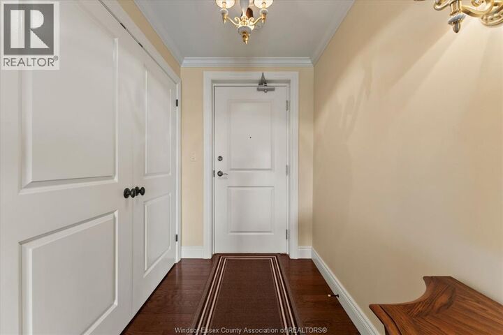 Property Photo:  34 Boblo Island Boulevard  ON N9V 0C4 