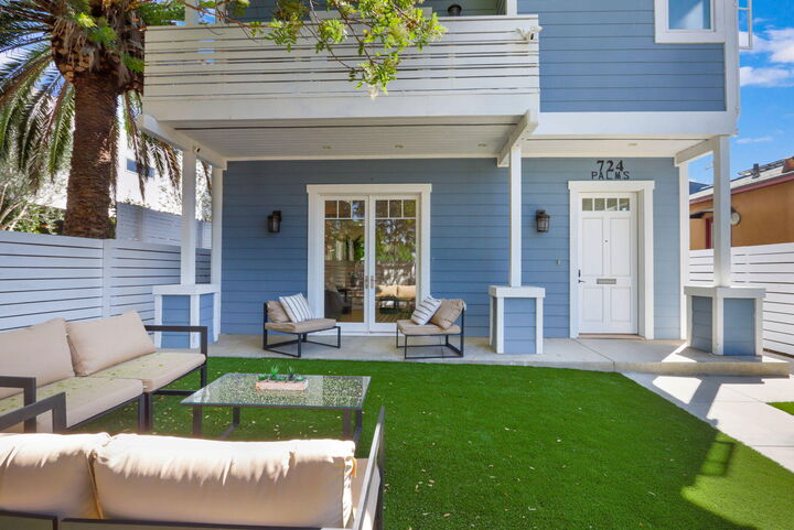 Property Photo:  722 Palms Boulevard  CA 90291 