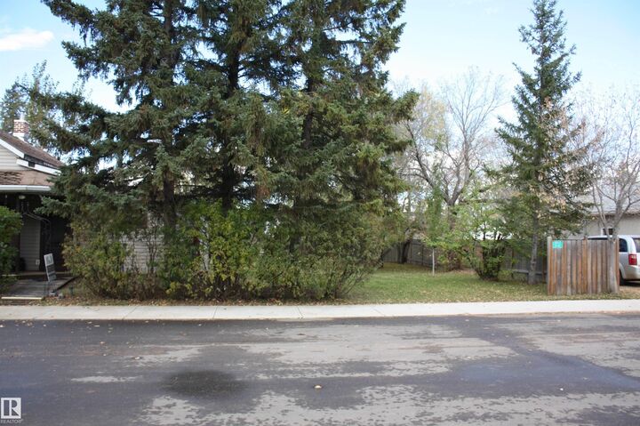 Property Photo:  5012 49 Ave  AB T0A 2V0 
