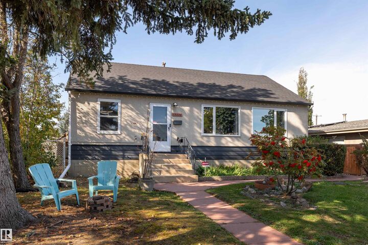Property Photo:  13220 77 Street NW  AB T5C 1C9 