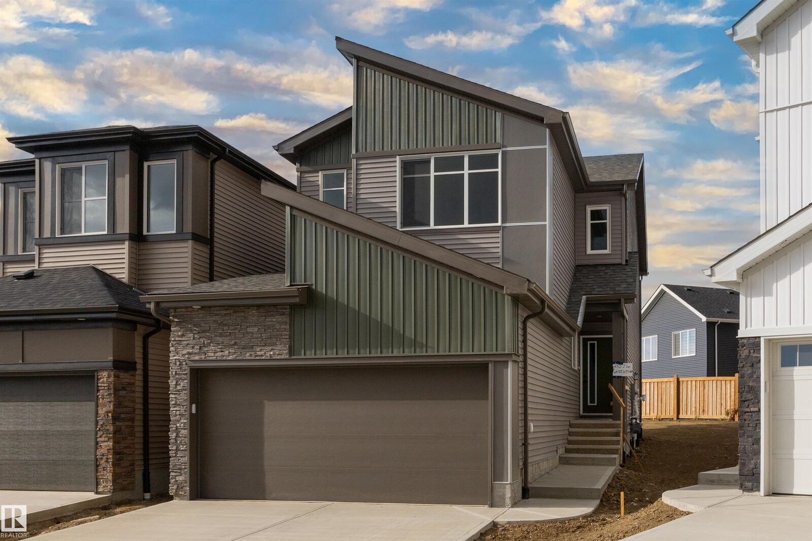 Property Photo:  432 27 Street SW  AB T6X 3H9 