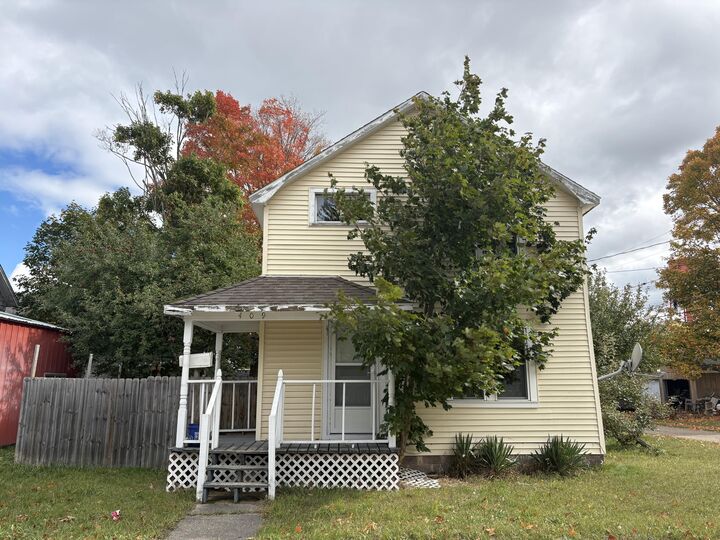 Property Photo:  409 Handy St  MI 49868 