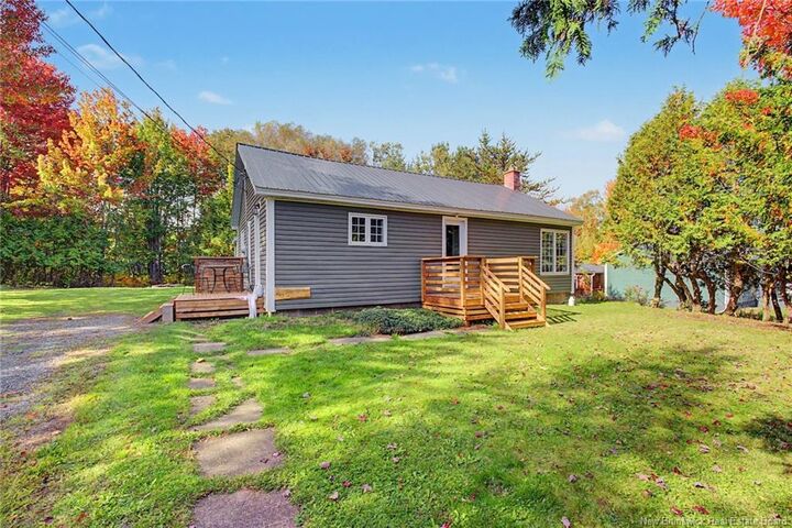 Property Photo:  26 Chestnut Street  NB E4B 3L5 