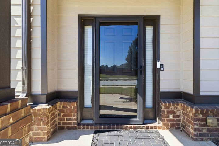 Property Photo:  270 Sylvan Loop  GA 30214 