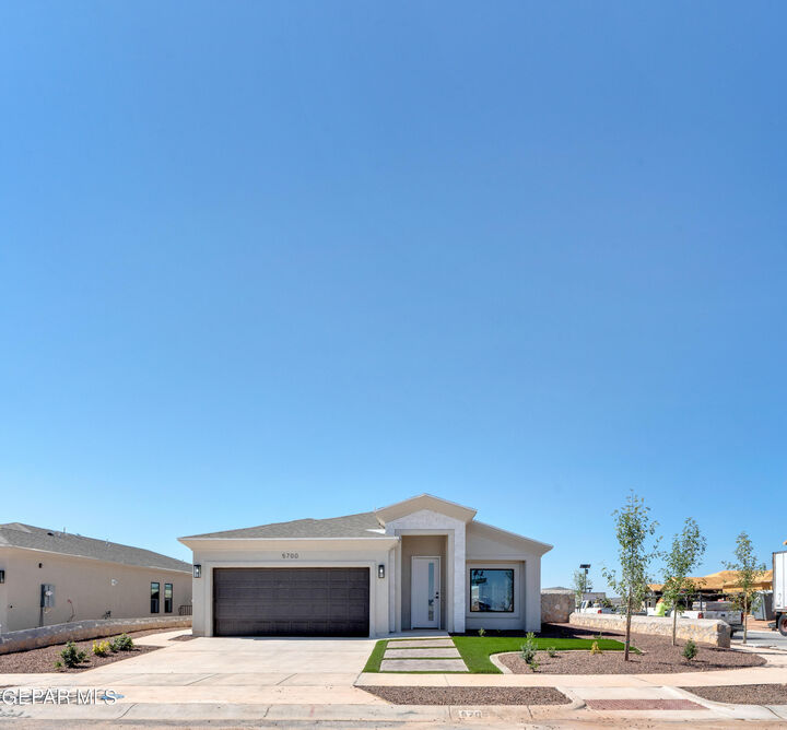 Property Photo: 5652 Desert Calico Avenue TX 79934