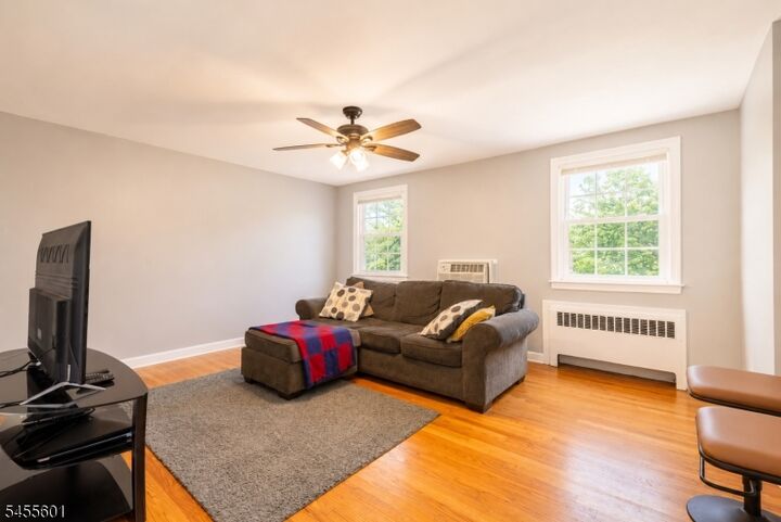 Property Photo:  445 Morris Ave 2A  NJ 07081 