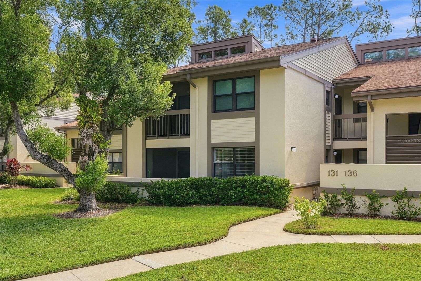 Property Photo:  131 Woodlake Wynde  FL 34677 