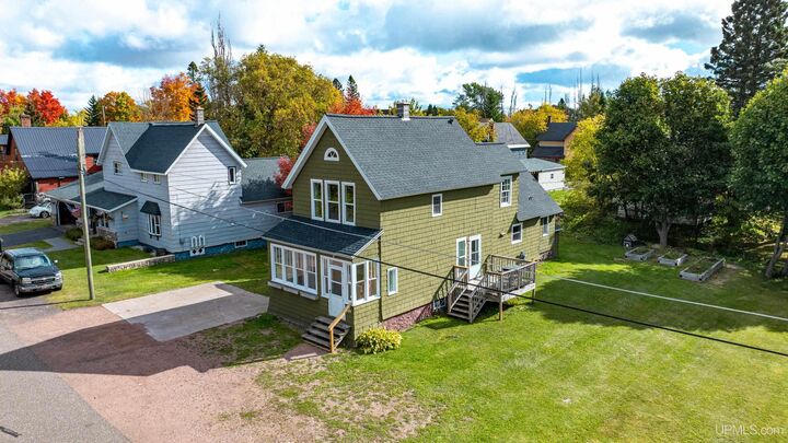 Property Photo: 56966 Rockland Street MI 49913
