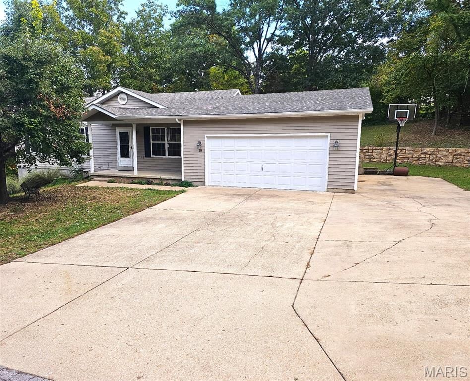 Property Photo: 19 Choiceland Court MO 63084