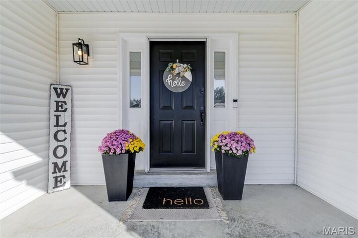 Property Photo:  415 Lantana Lane  MO 63376 