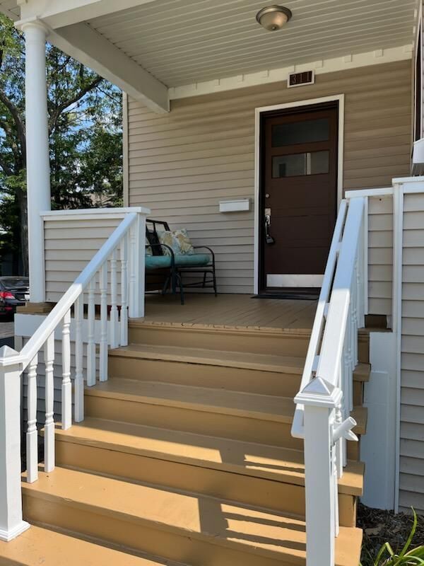 Property Photo: 311 S Wheaton Avenue B IL 60187