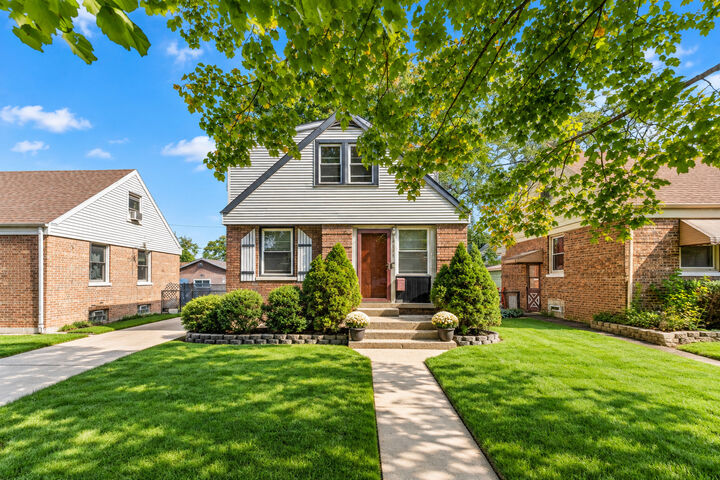 Property Photo:  17951 Commercial Avenue  IL 60438 