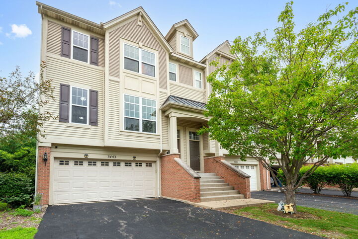 Property Photo:  3443 Bradbury Circle  IL 60504 