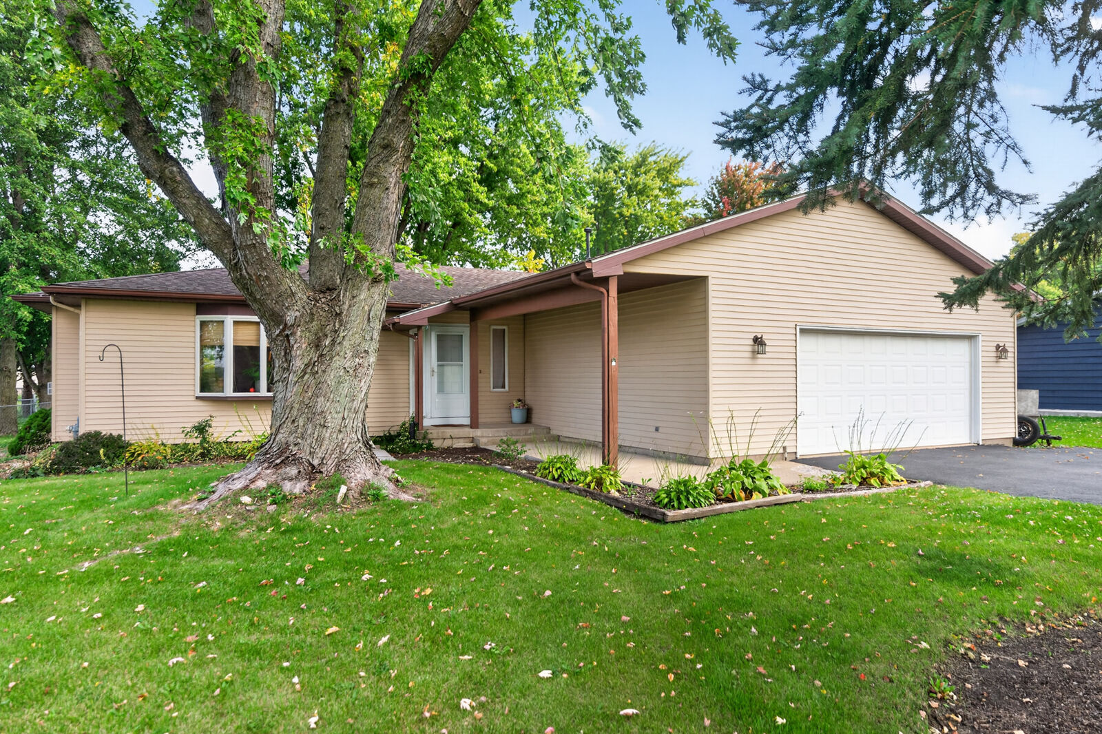 Property Photo:  46W618 Granart Road  IL 60511 