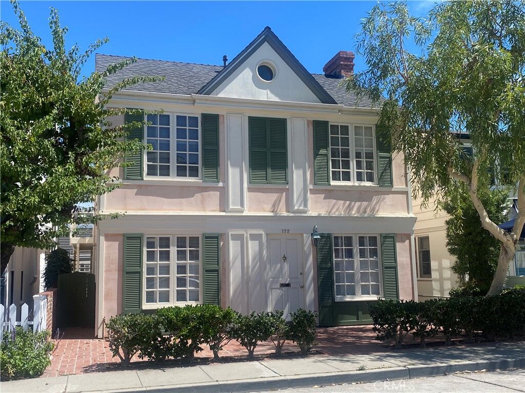 Property Photo:  122 Crystal  CA 92662 
