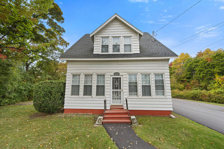 Property Photo:  546 Broadway  ME 04401 