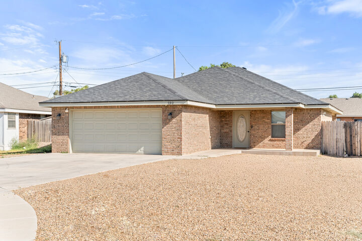 Property Photo:  232 Sombrero  NM 88101 