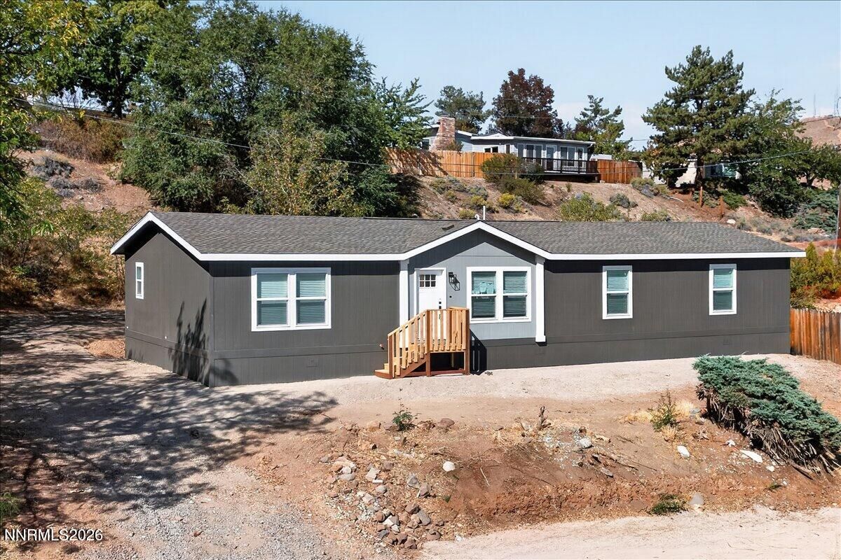 Property Photo: 4657 E Leonesio Drive NV 89433