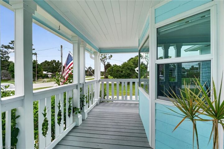 Property Photo: 20520 Pine Tree Ln FL 33928