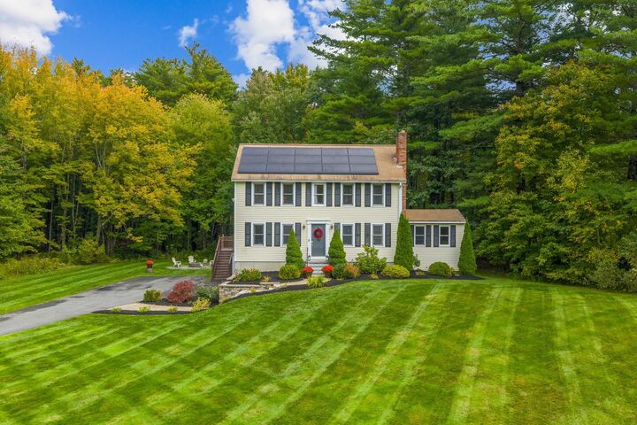 Property Photo:  2 Reverend Parker Road  NH 03053 