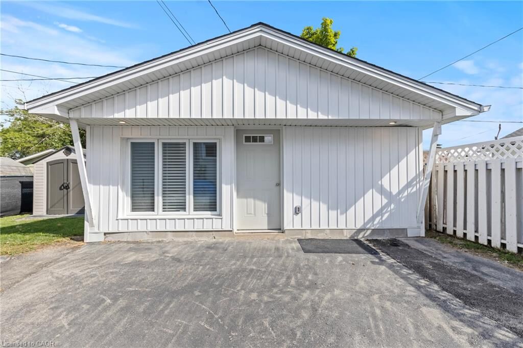 Property Photo:  362 Gatfield Avenue 2  ON L3B 5B2 
