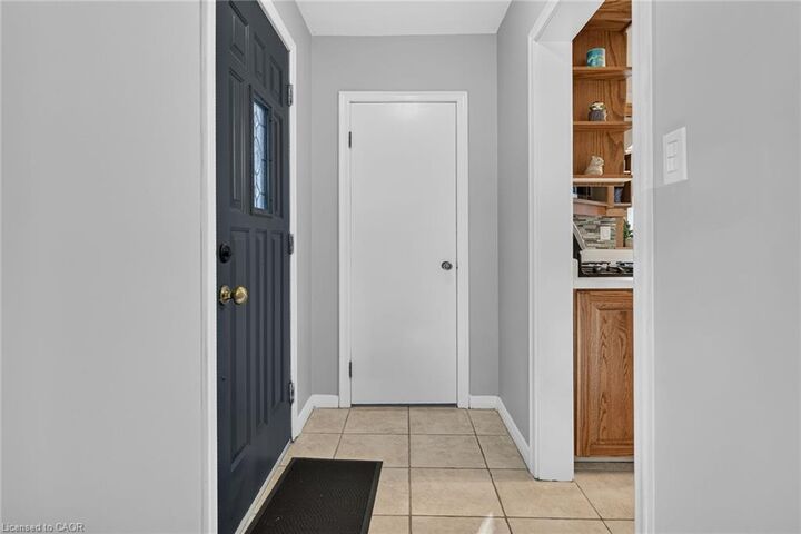 Property Photo:  19 Welbourn Drive  ON L9A 3N1 