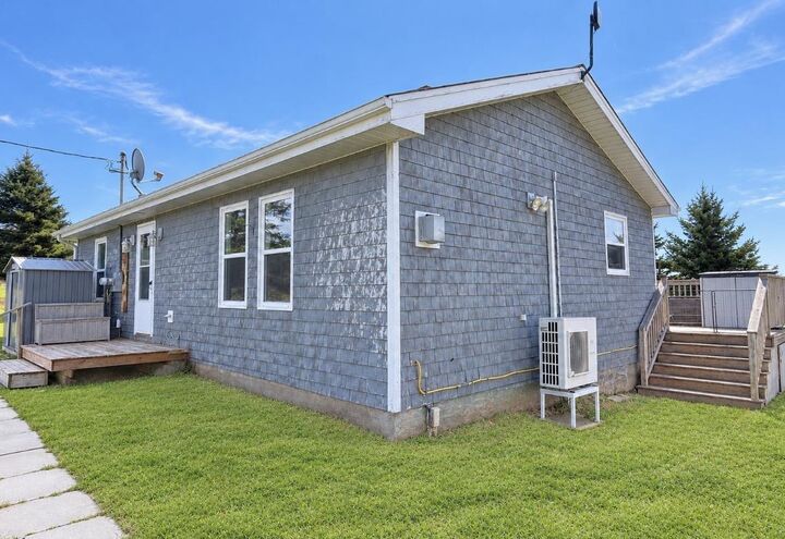 Property Photo:  44 Wharf Road  PE C0B 1M0 