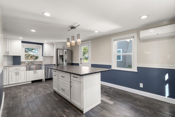 Property Photo: 125 Thacher MA 02186