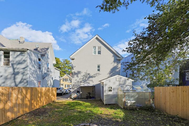 Property Photo:  161 Smith St  MA 01851 