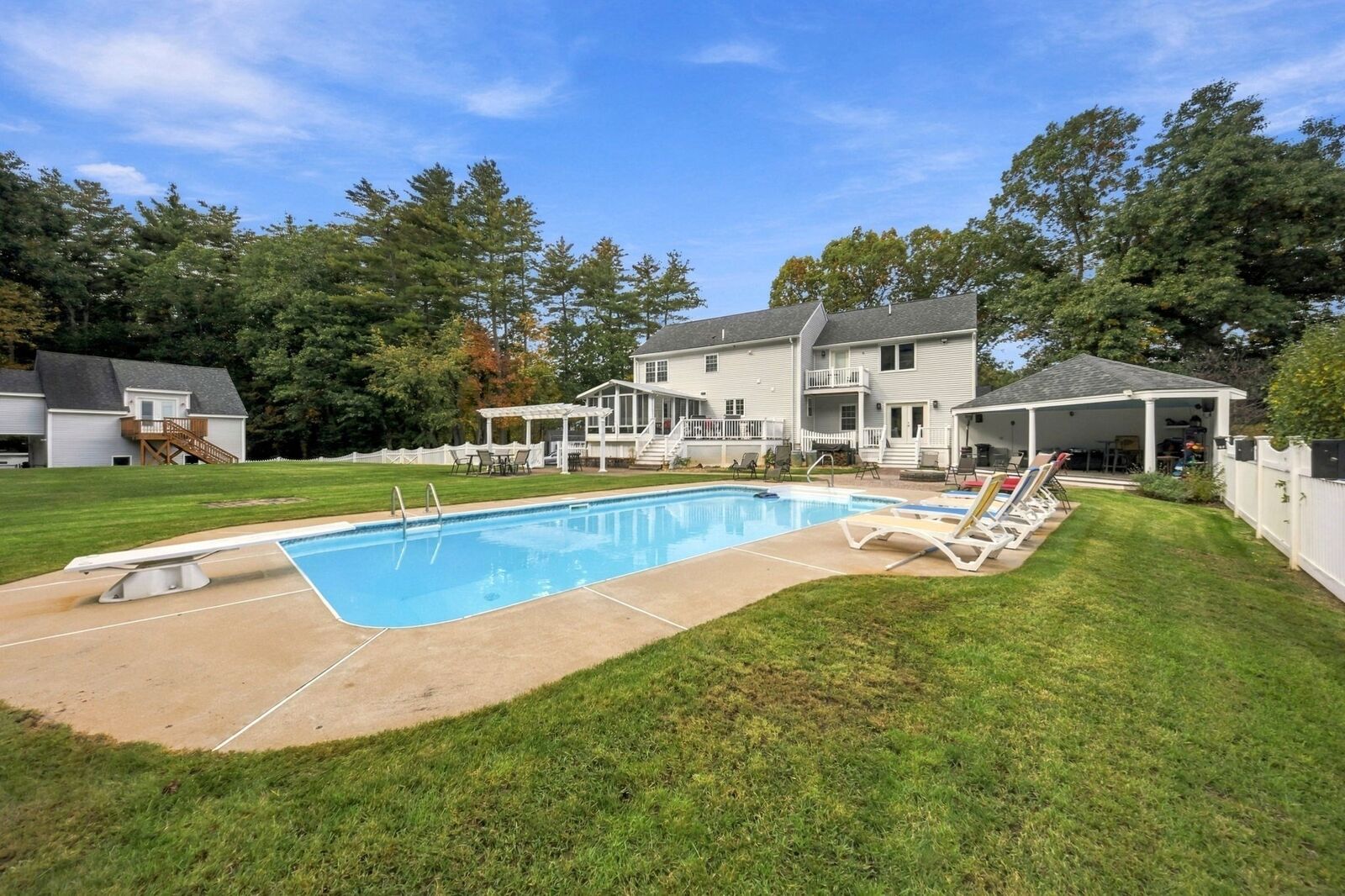 Property Photo:  15 Smith Corner Road  NH 03865 