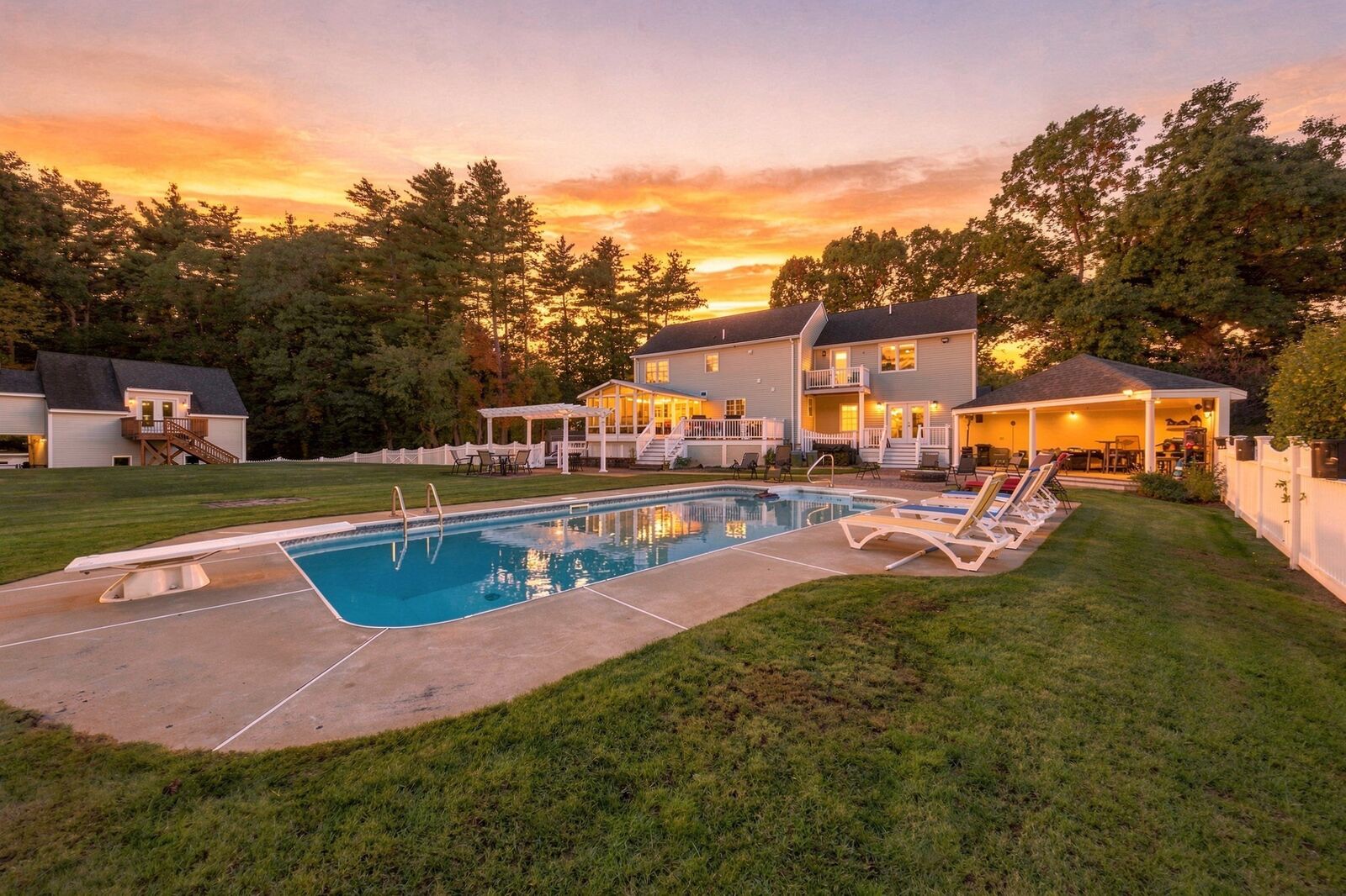 Property Photo:  15 Smith Corner Road  NH 03865 