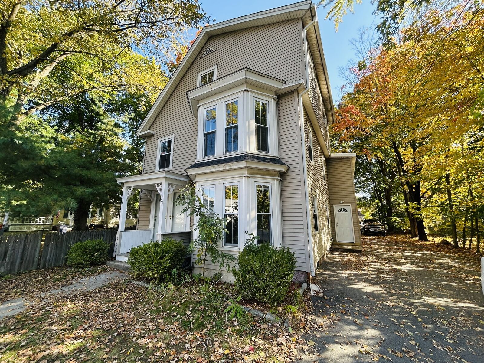 Property Photo:  28-30 Groton Street 28  MA 01463 