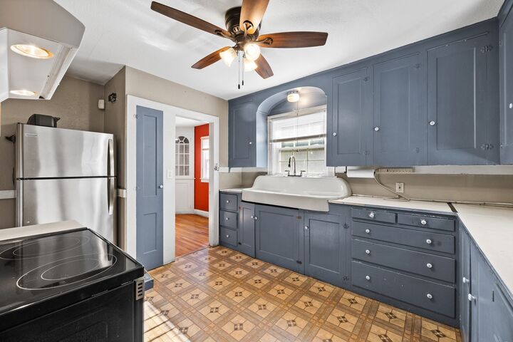 Property Photo:  306 Cherry Street  MA 01040 