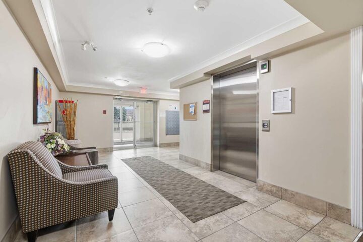 Property Photo:  280 Shawville Way SE 209  AB T2Y 3Z8 