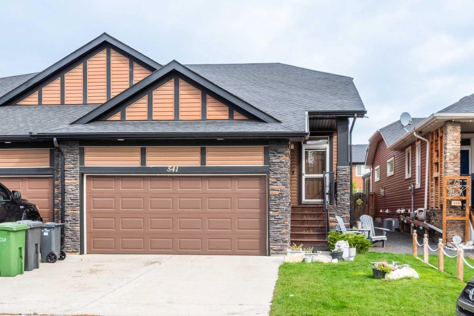 Property Photo: 541 Boulder Creek Green SE AB T0J 1X3