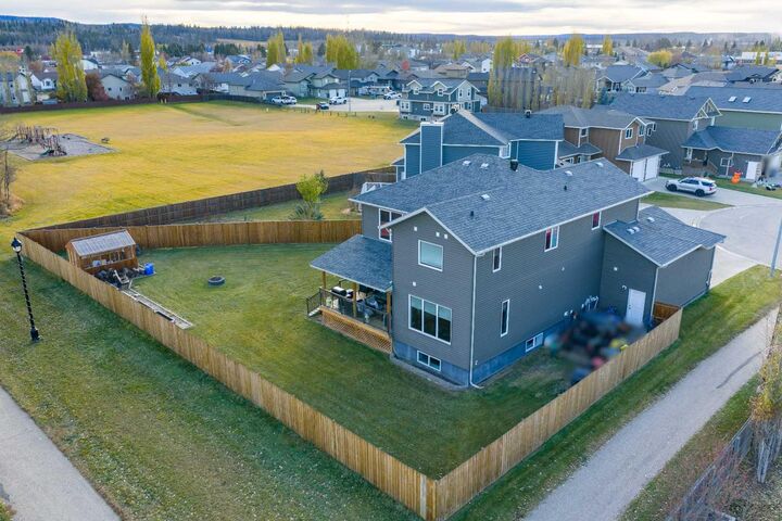 Property Photo:  59 Spruce Road  AB T7S 0C7 