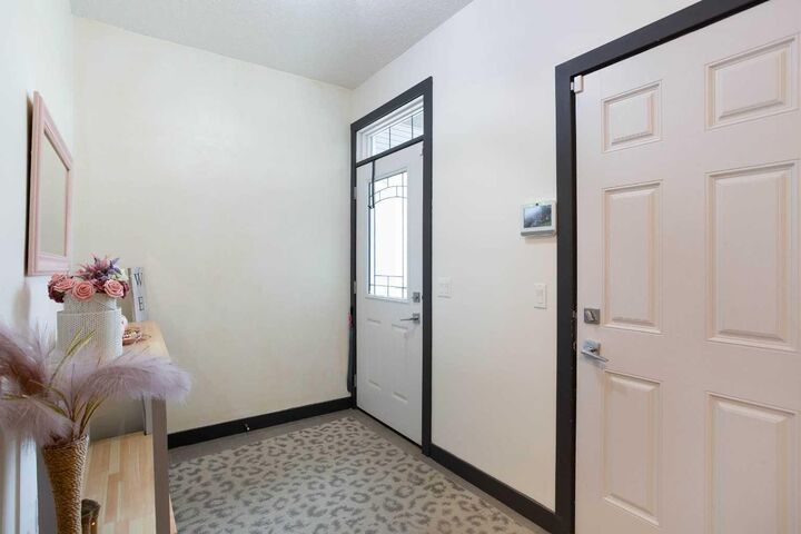 Property Photo:  244 Nolanhurst Crescent NW  AB T3R 1J4 