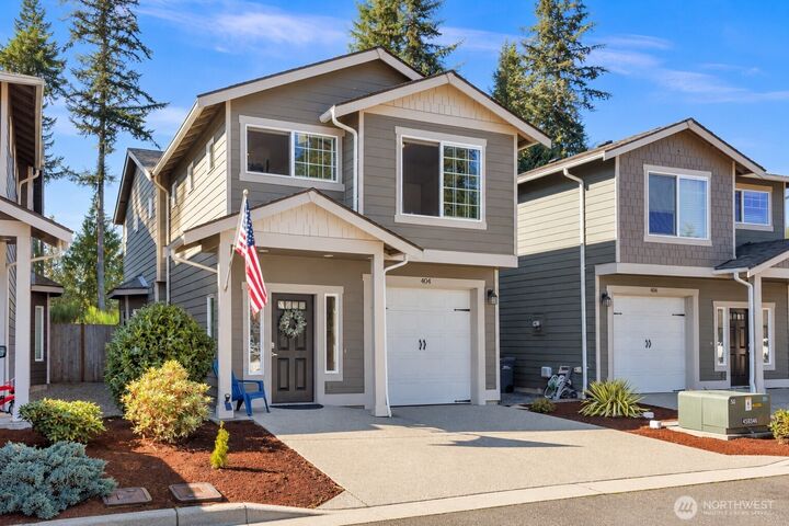 Property Photo:  404  Raybird Avenue  WA 98252 