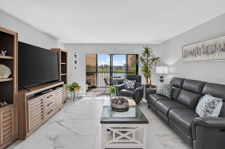 Property Photo:  7310 Ashford Place 205  FL 33446 