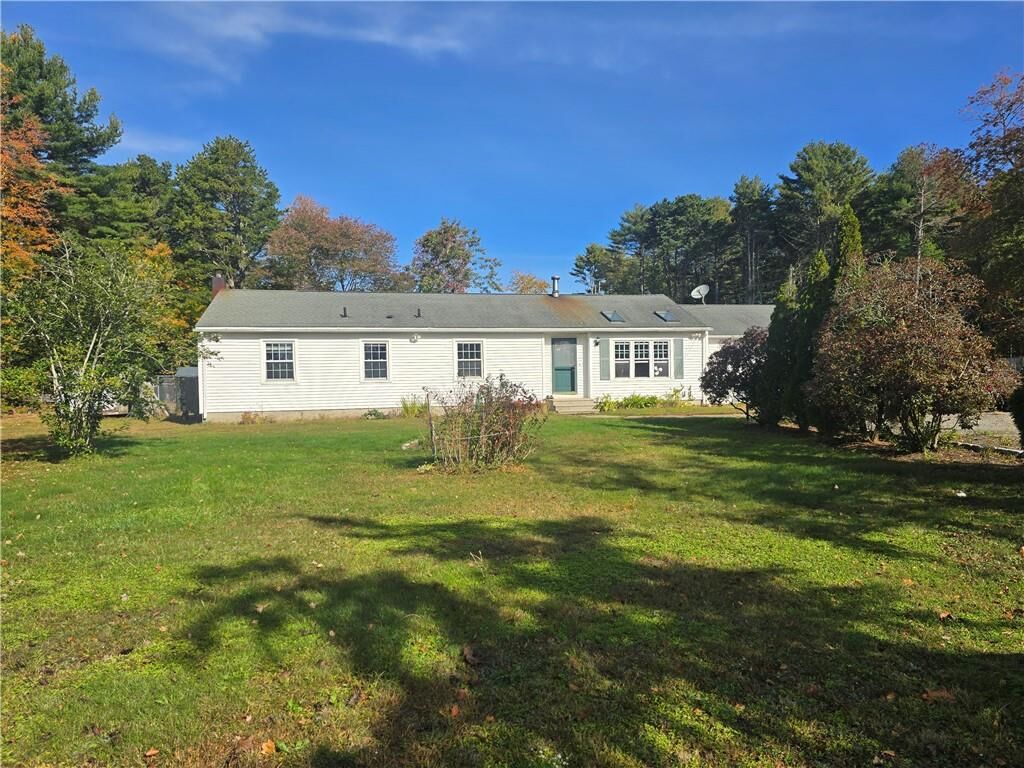 Property Photo:  13 Woodville Road  RI 02832 